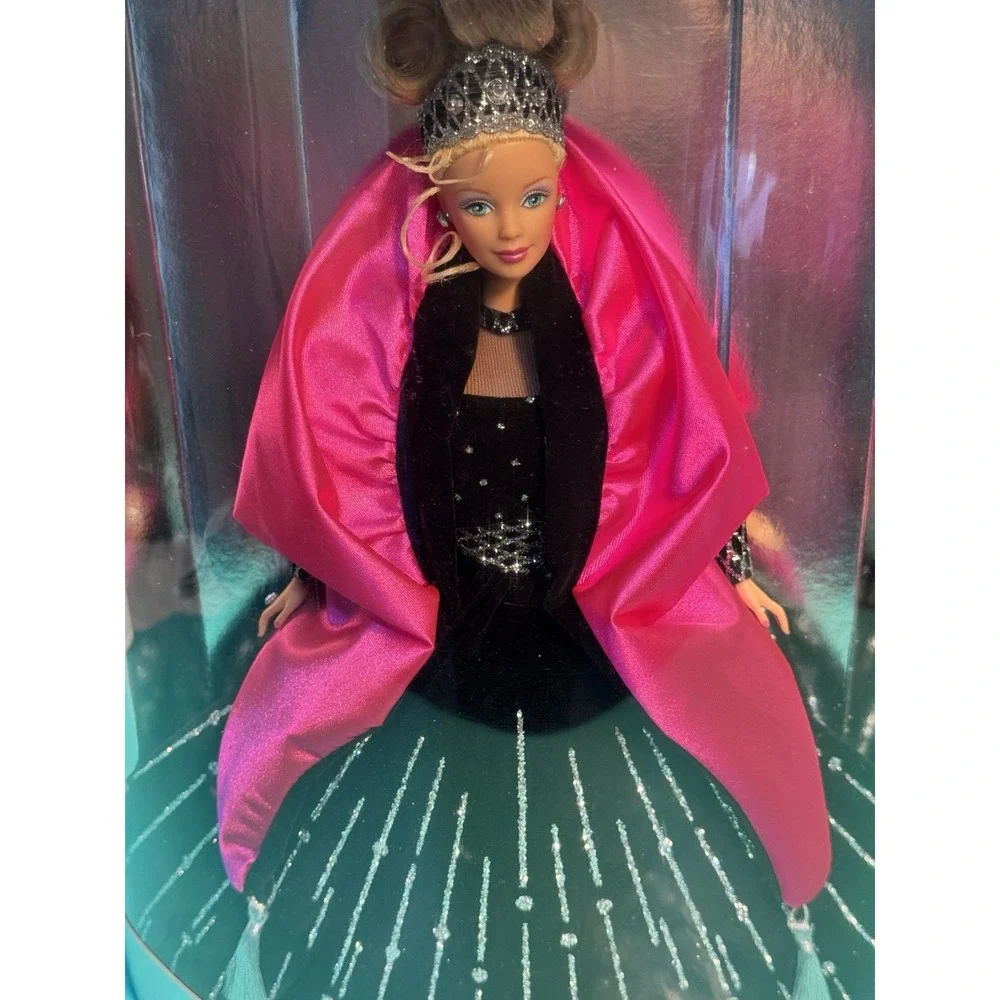 Brand New Vintage‎ 1998 Happy Holidays Barbie Collectible Pink Black Rare
